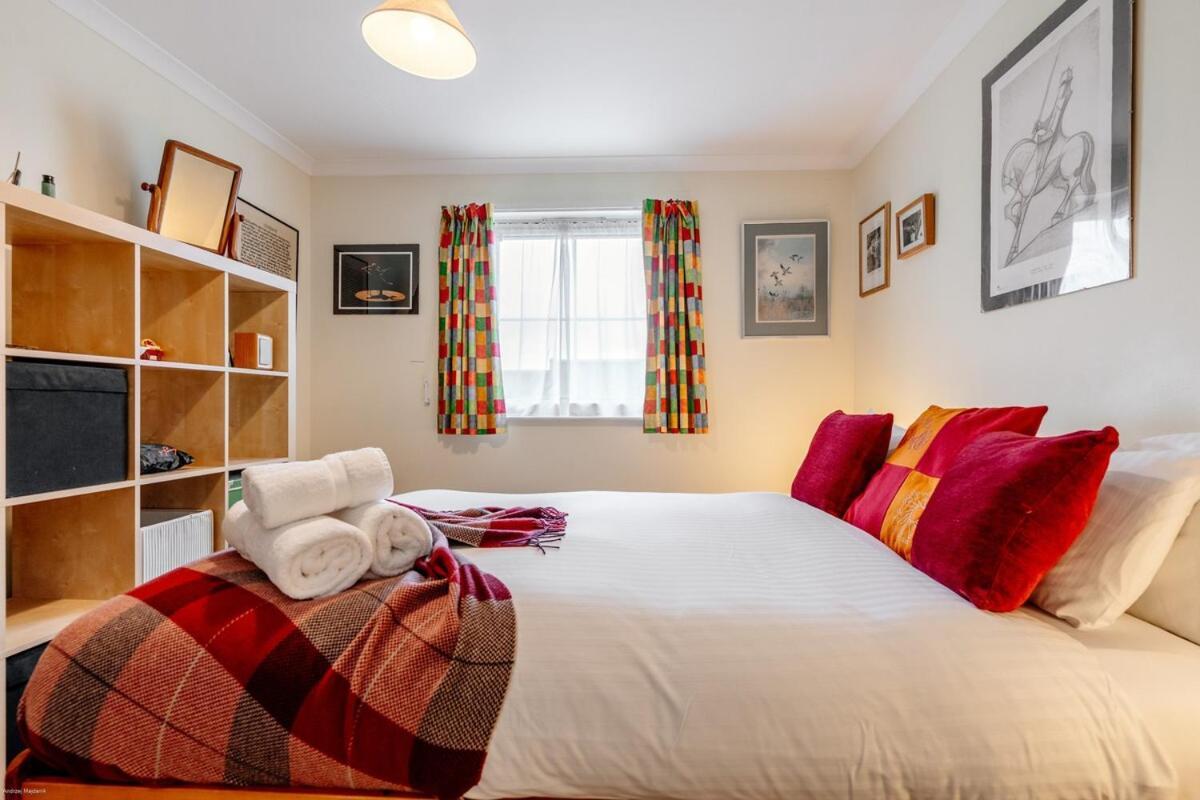 Apartment Homely 2-bed Free Park *