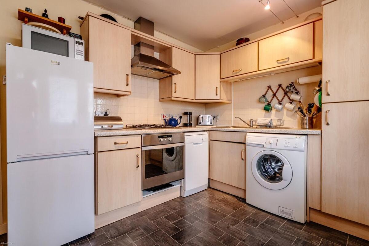 Apartment Homely 2-bed Free Park