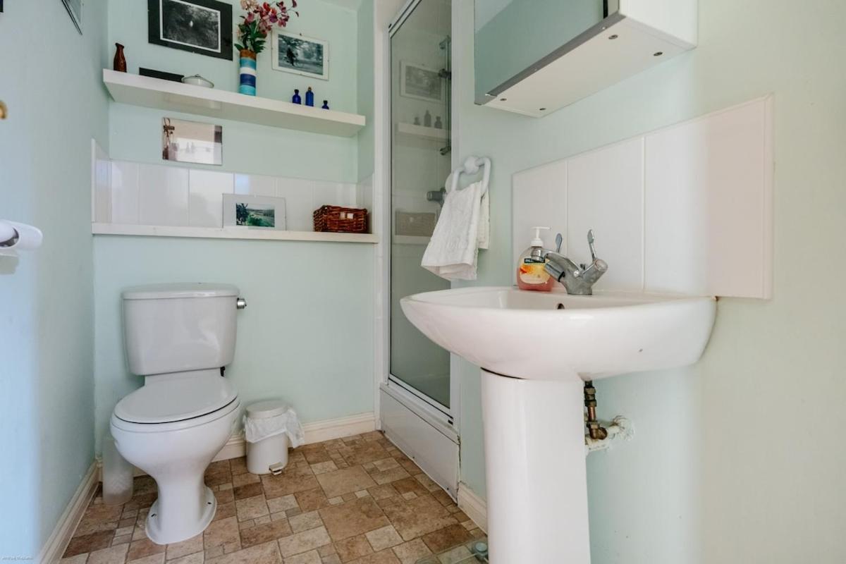 Homely 2-bed Free Park Edinburgh