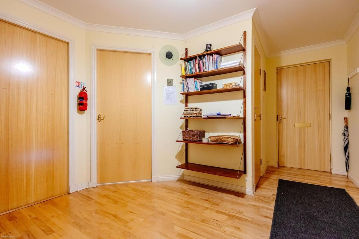 Homely 2-bed Free Park *