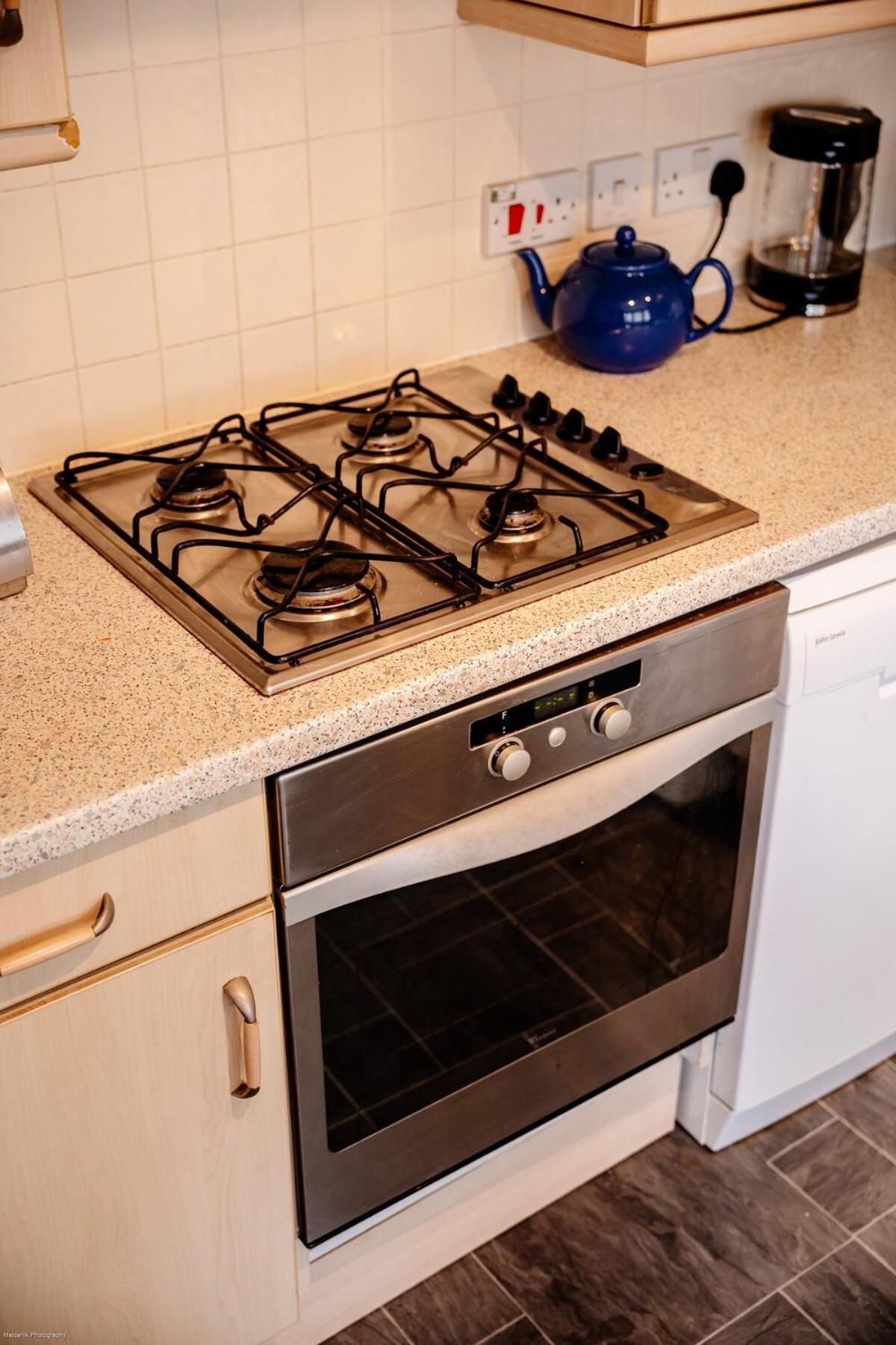 Homely 2-bed Free Park Apartment